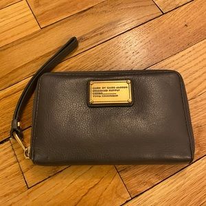 Marc Jacobs wristlet